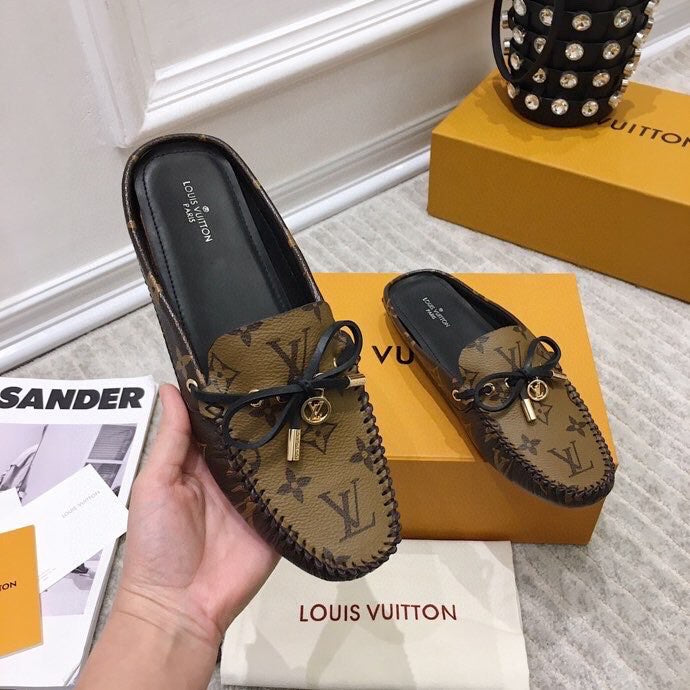 LV WOMEN'S EASY MULE IN CAMEL BROWN MONOGRAM CALFSKIN