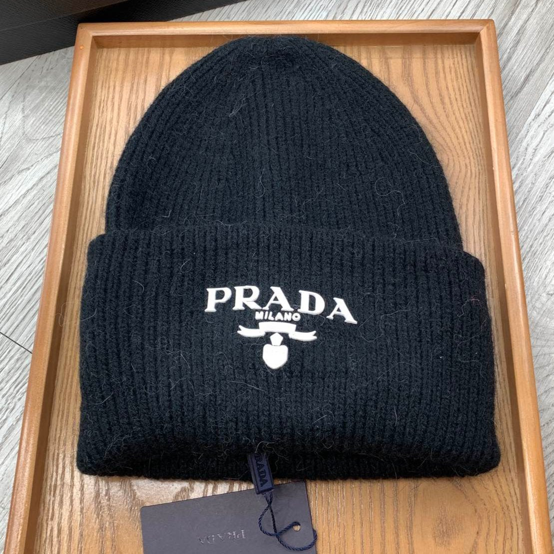 BEANIE HAT IN BLACK WOOL 108753