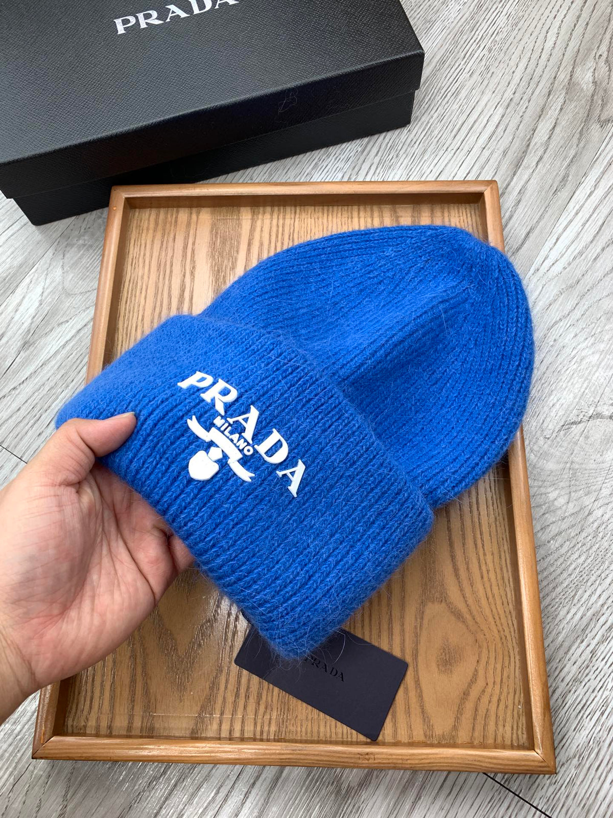 BEANIE HAT IN COBALT BLUE WOOL 108752