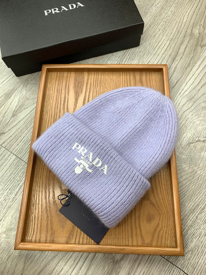 BEANIE HAT IN PASTEL PURPLE WOOL 108749