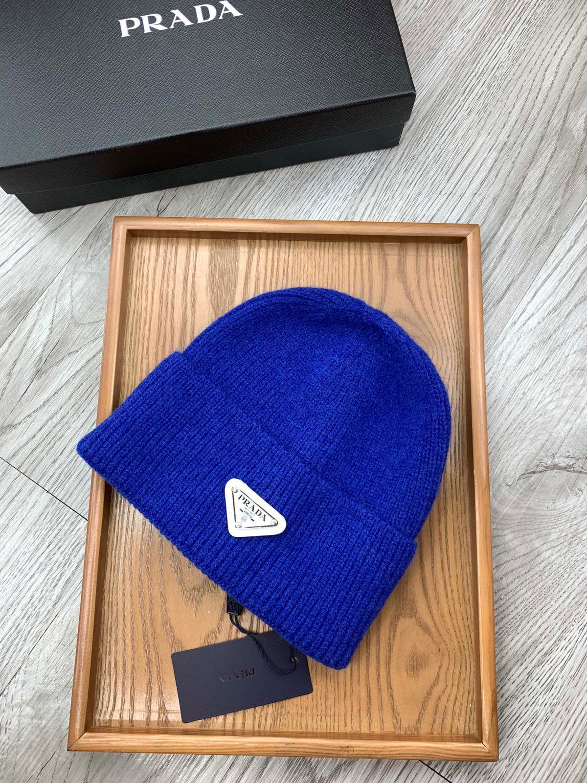 BEANIIE HAT IN AZURE BLUE WOOL 335033