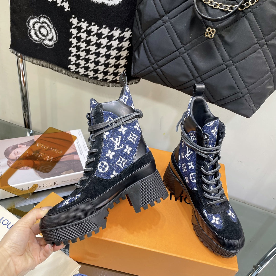LAUREATE PLATFORM BOOTS IN BLACK SUEDE AND NAVY BLUE MONOGRAM JACQUARD PATTERN