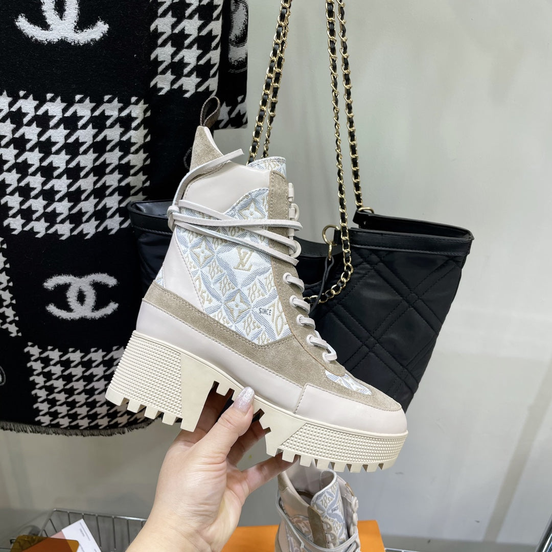 LAUREATE PLATFORM BOOTS IN OAT TAN SUEDE AND MONOGRAM JACQUARD PATTERN