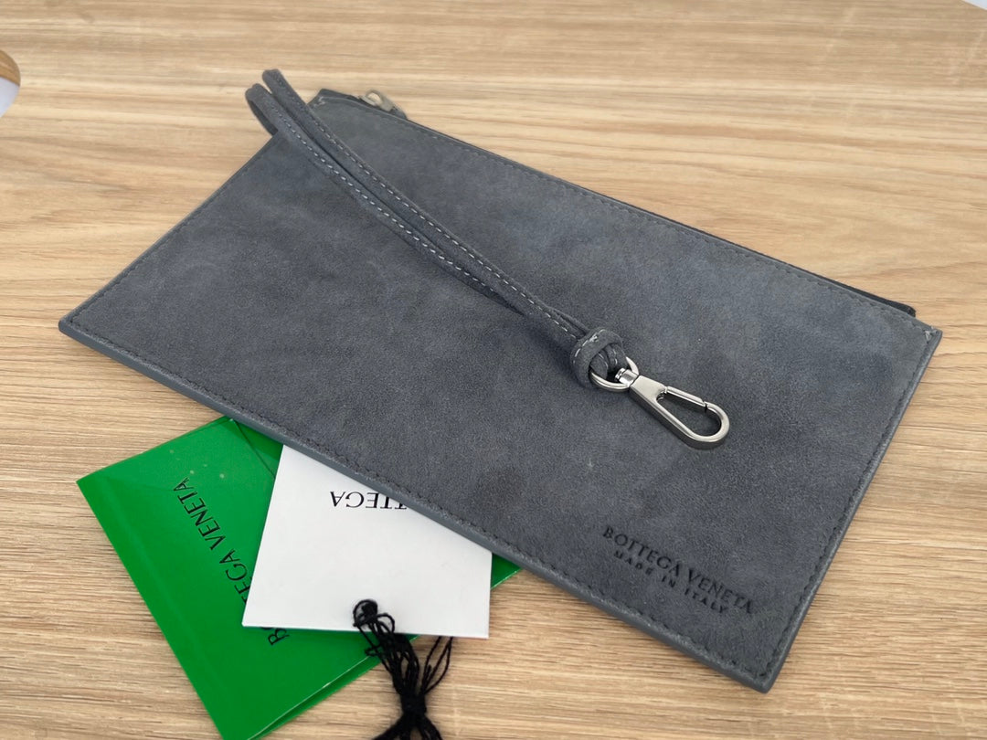 ARCO TOTE 36 IN TROUT GRAY CALFSKIN