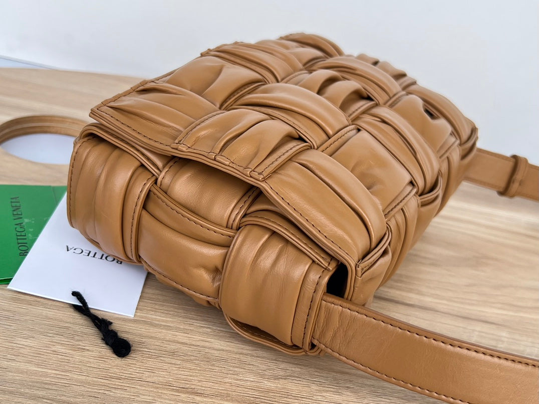 CASSETTE 28 IN MEDIUM BROWN SOFT LAMBSKIN