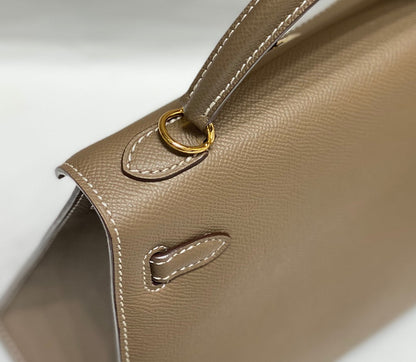 HN 25 bag in Etoupe Epsom leather with gold hardware