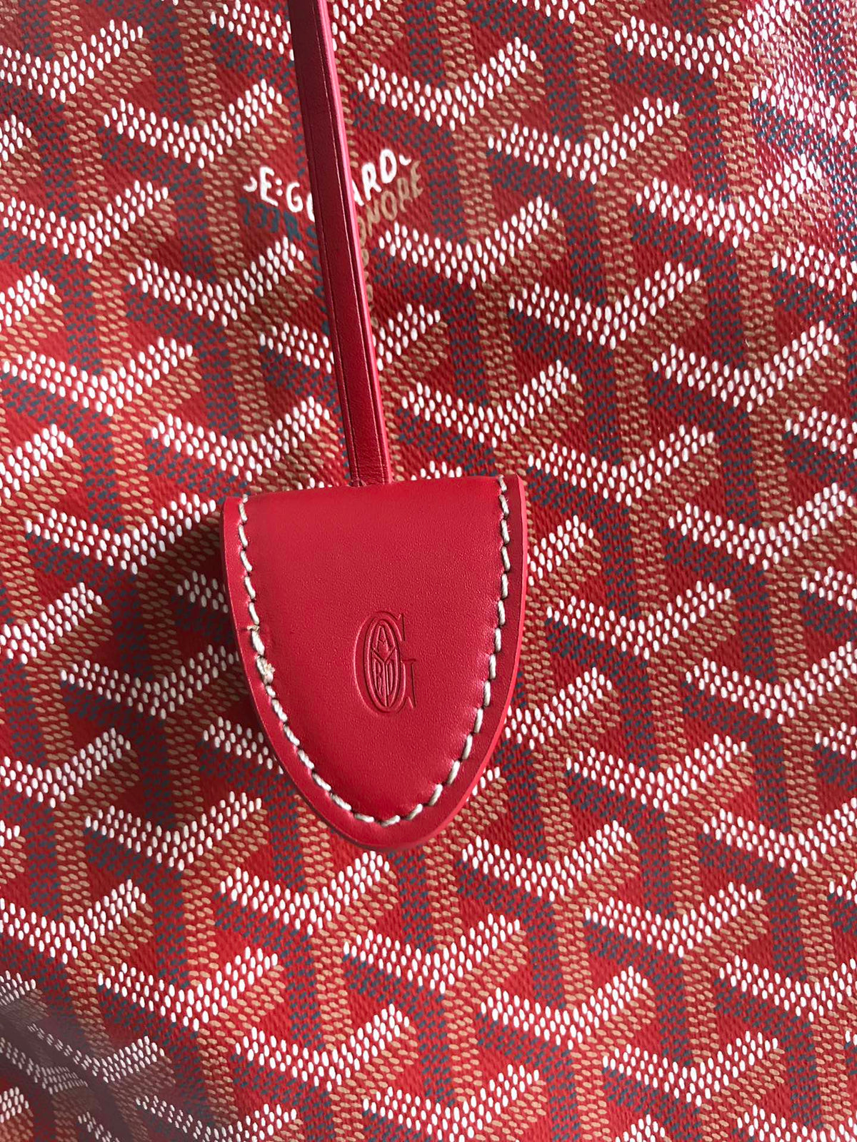 BELLECHASSE BIAUDE PM BAG 36 IN CLASSIC RED GOYARDINE CANVAS AND CALFSKIN TRIM