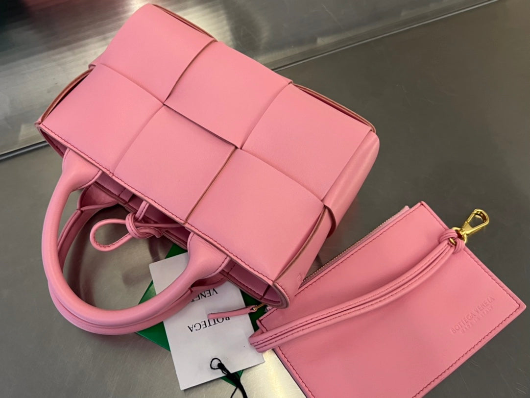 CANDY ARCO TOTE 20 IN BLUSH PINK CALFSKIN