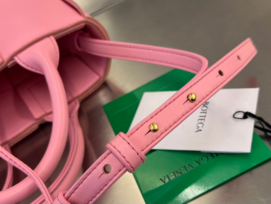 CANDY ARCO TOTE 20 IN BLUSH PINK CALFSKIN