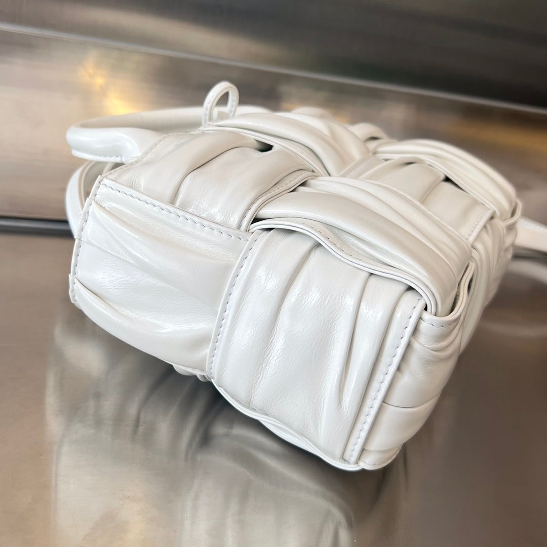 CANDY ARCO TOTE 20 IN WHITE SOFT LAMBSKIN