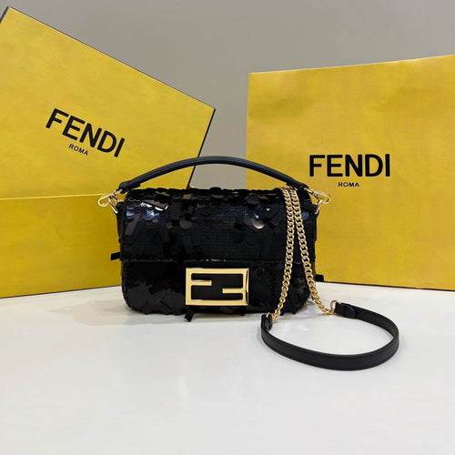 BAGUETTE MINI 19 IN BLACK SEQUINS GOLD HARDWARE