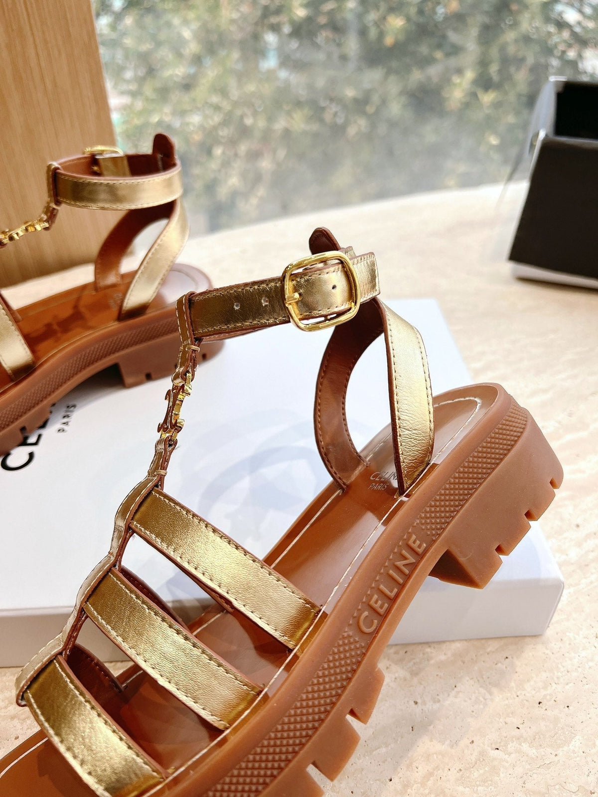 LYMPIA GLADIATOR SANDAL IN GOLD METALLIC CALFSKIN
