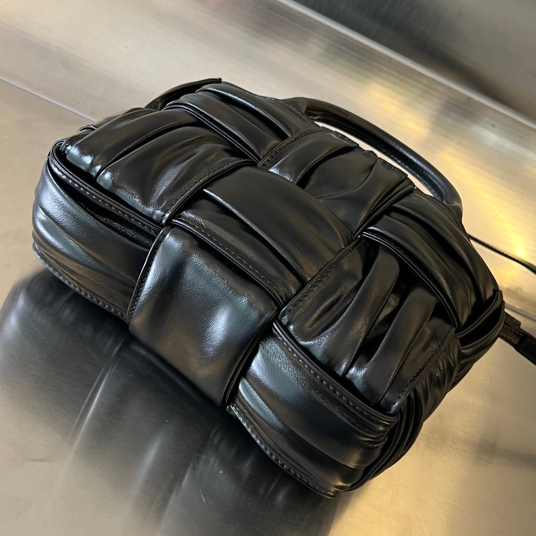 CANDY ARCO TOTE 20 IN BLACK SOFT LAMBSKIN