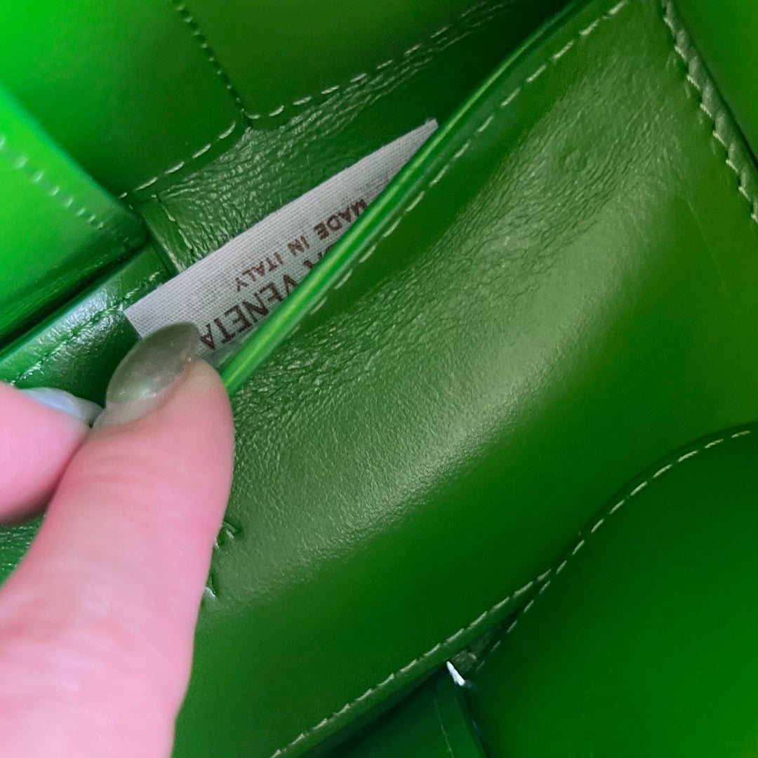 CANDY ARCO TOTE 20 IN GREEN SOFT LAMBSKIN