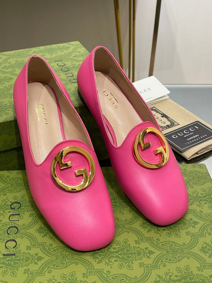 BLONDIE LOGO-PLAQUE LOAFERS IN BRIGHT PINK CALFSKIN WITH GOLD HARDWARE