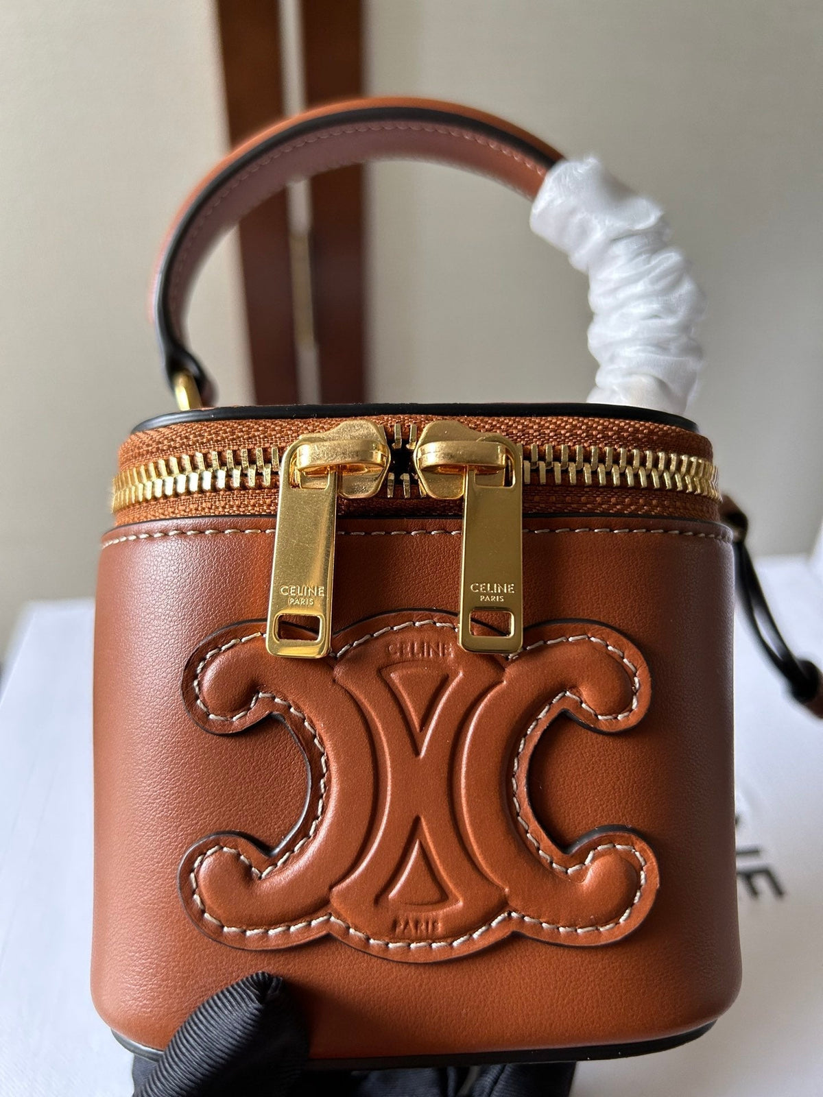 MINI VANITY CASE CUIR TRIOMPHE 9 IN BRONZE BROWN SMOOTH CALFSKIN