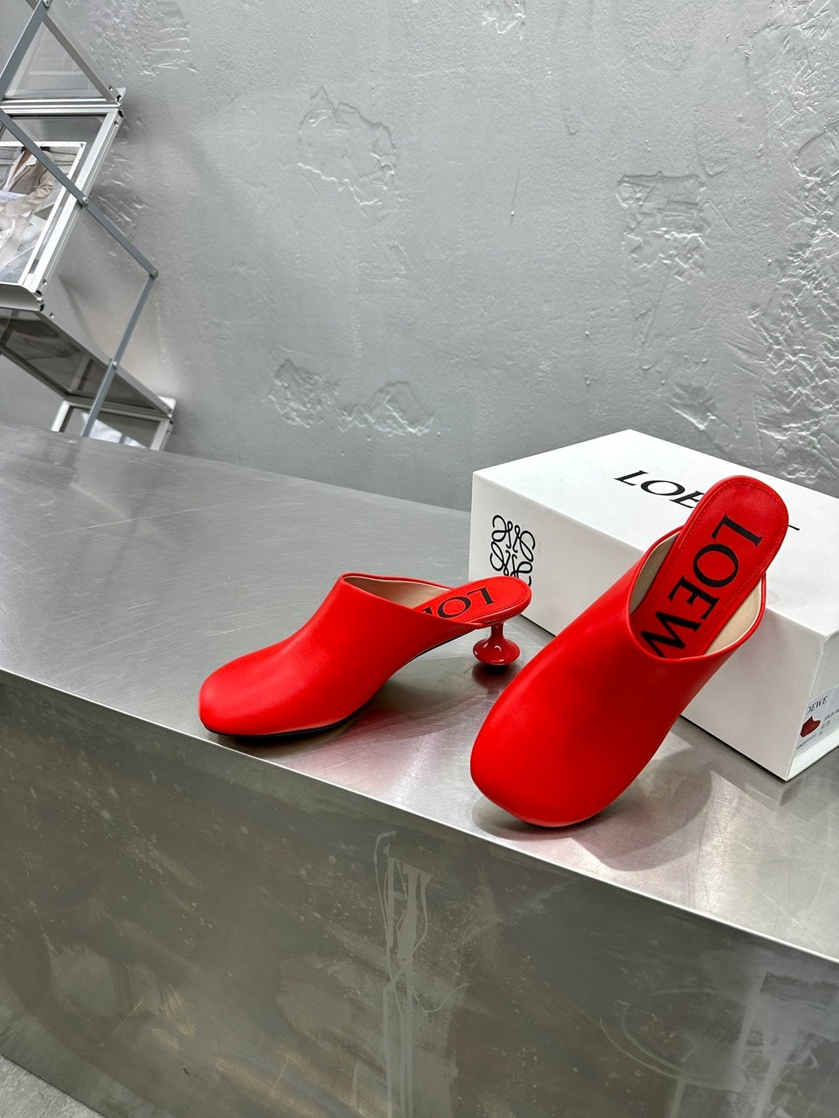 LW TOY MULE 55 RED CALFSKIN