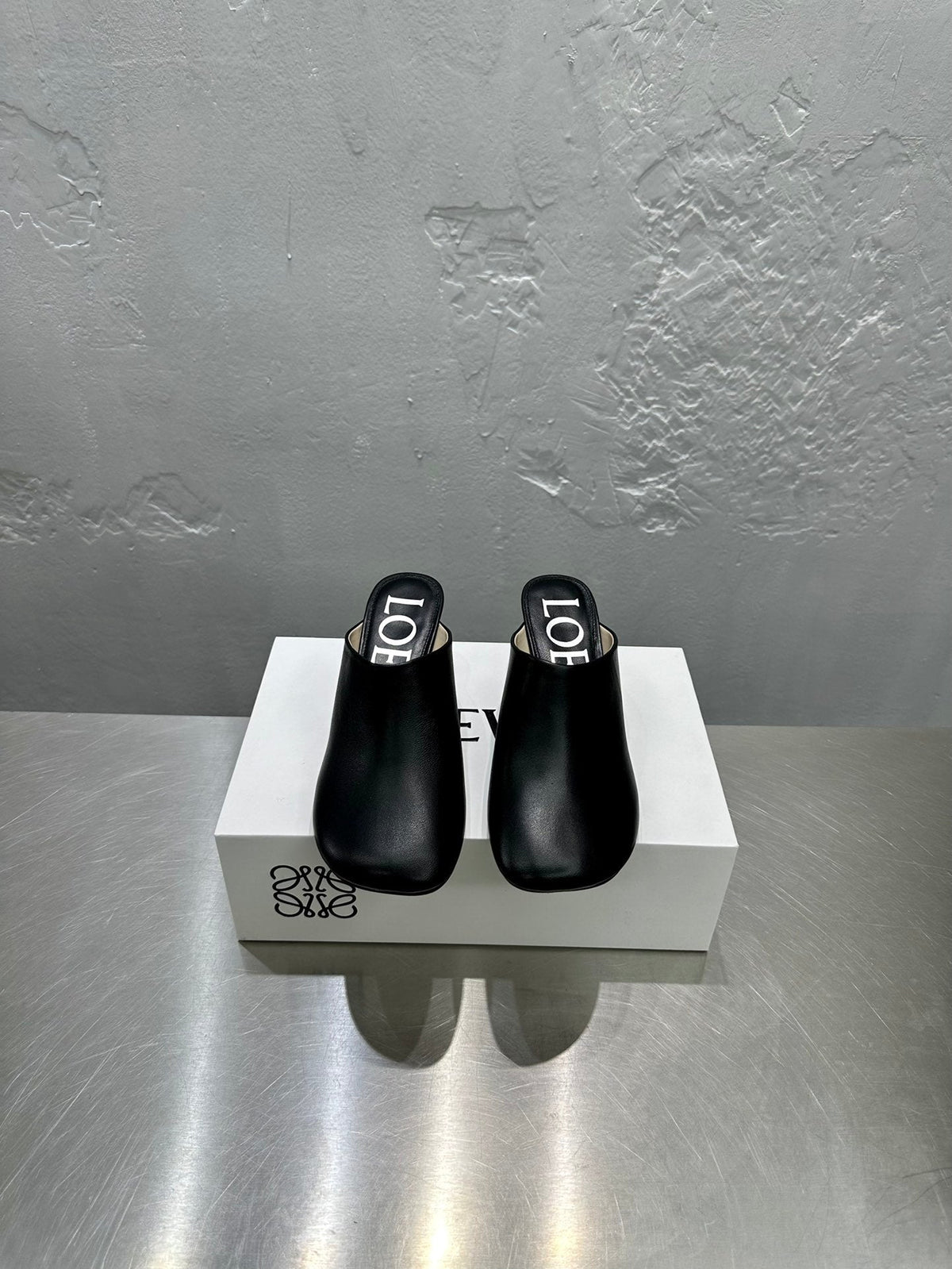 LW TOY MULE 55 BLACK CALFSKIN