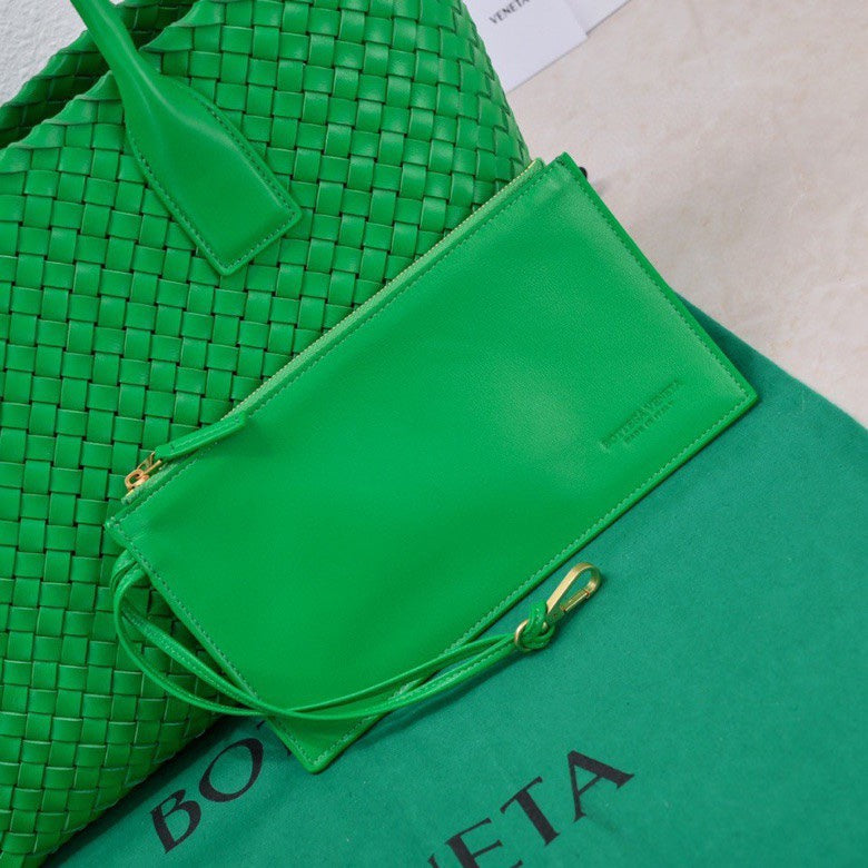 Large Cabat 45cm Green Lambskin Ghw