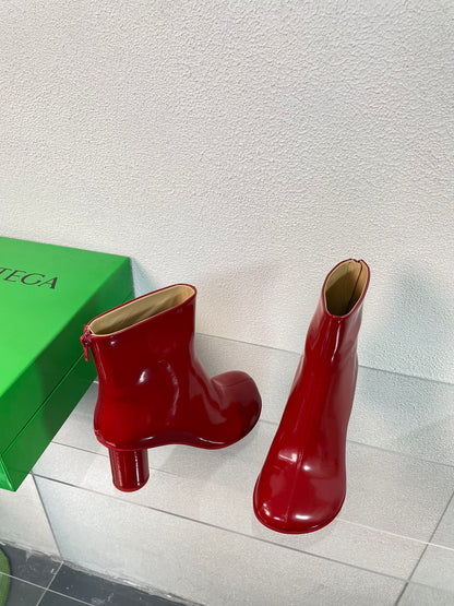 ATOMIC ANKLE BOOT IN RUBY RED CALFSKIN 75 MM