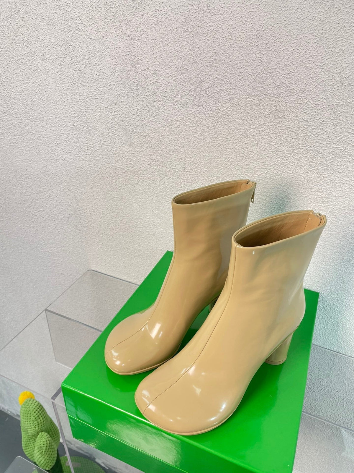 ATOMIC ANKLE BOOT IN KHAKI TAN CALFSKIN 75 MM
