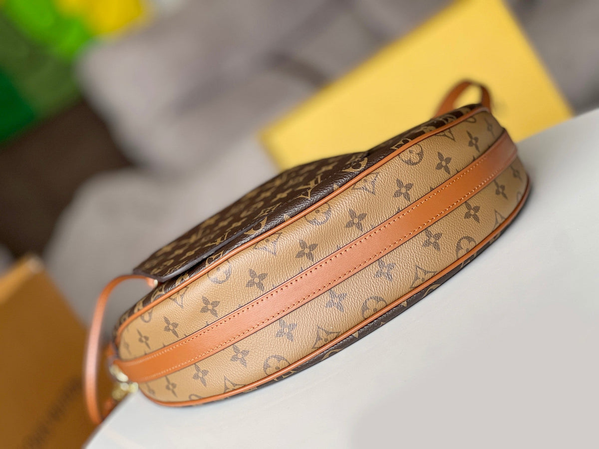 LV 25S LOOP HOBO 38 IN BROWN MONOGRAM COATED CANVAS GOLD HARDWARE