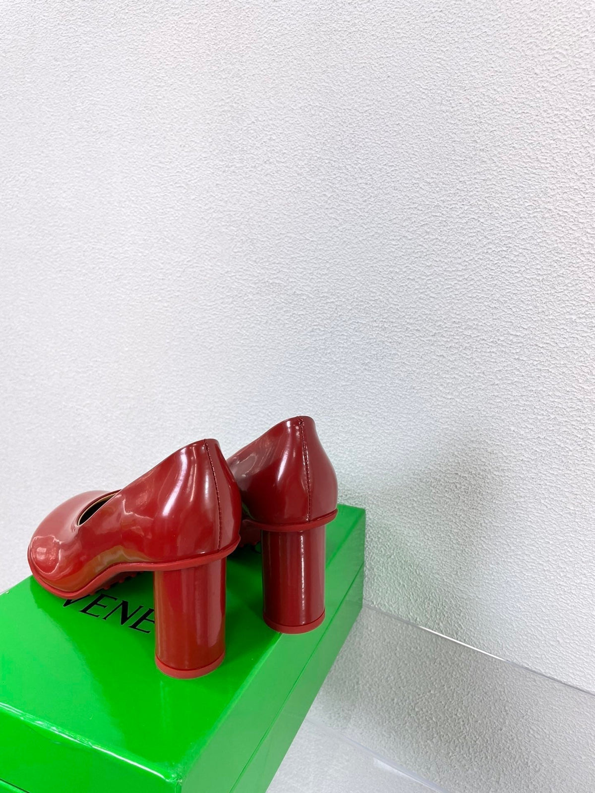 ATOMIC HIGH PUMP 9 CM IN RUBY RED CALFSKIN