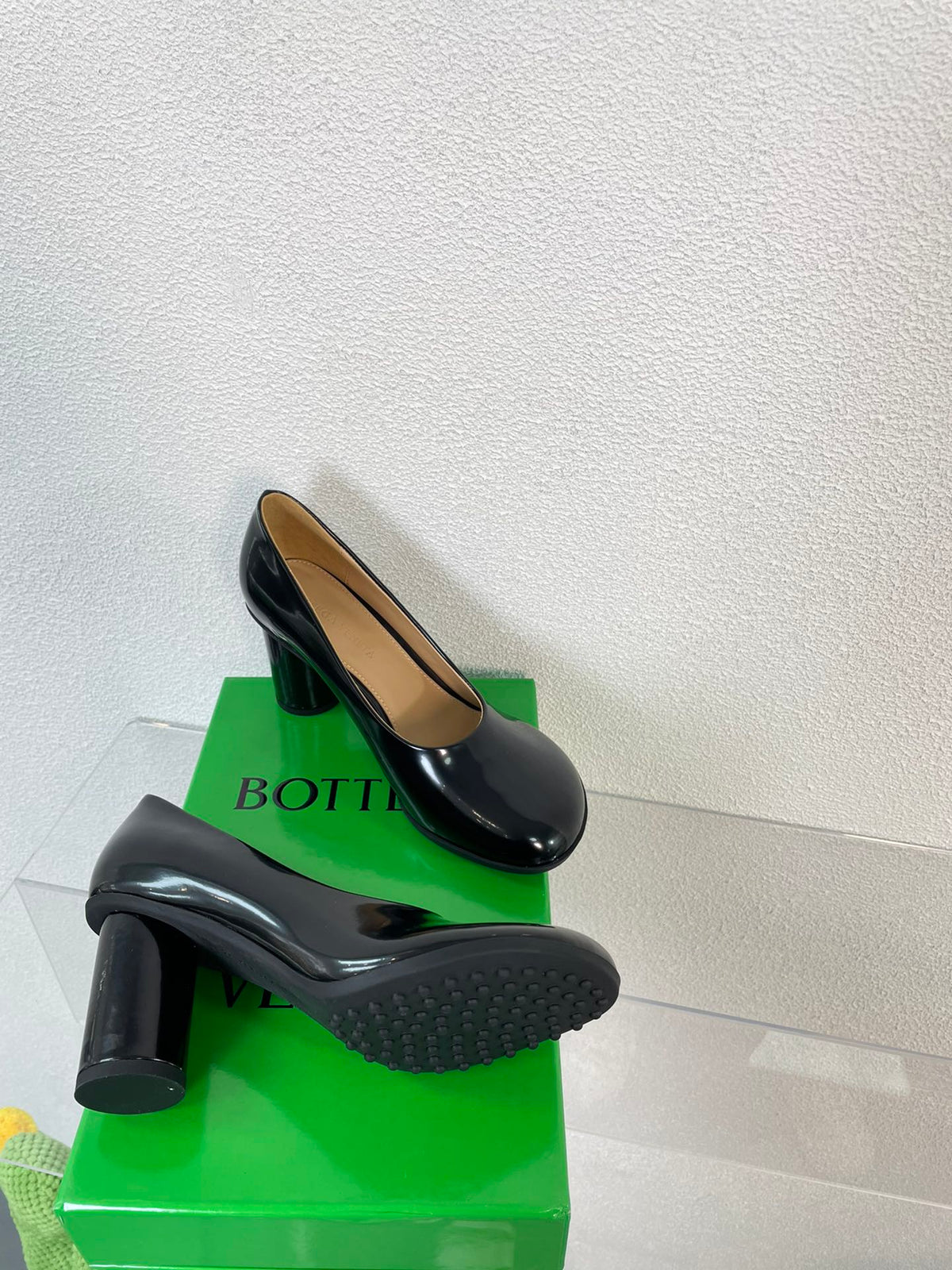 ATOMIC HIGH PUMP 9 CM IN BLACK CALFSKIN