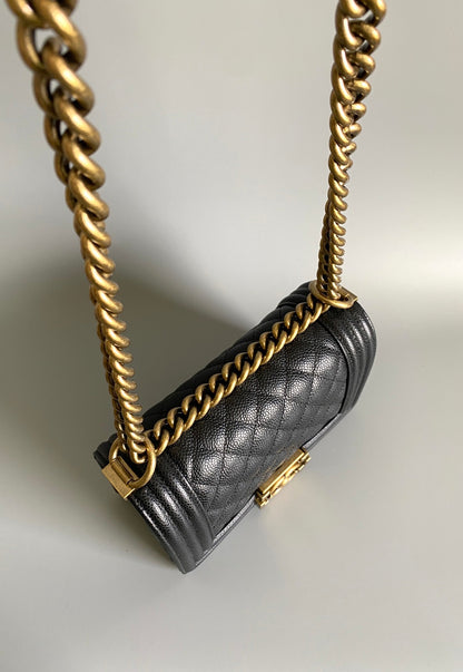 CHANEL SMALL BOY BAG 20 IN BLACK LAMBSKIN GOLD HARDWARE