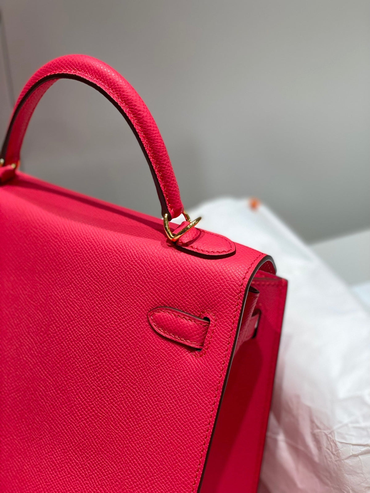 HN 28CM IN ROSE TYRIEN SWIFT CALFSKIN GOLD HARDWARE