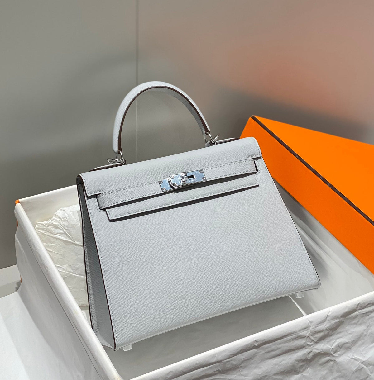 HN 28CM IN GRIS PERLE EPSOM CALFSKIN PALLADIUM HARDWARE