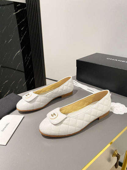 BALLET FLAT WHITE LAMBSKIN
