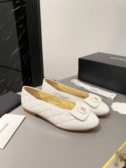 BALLET FLAT WHITE LAMBSKIN