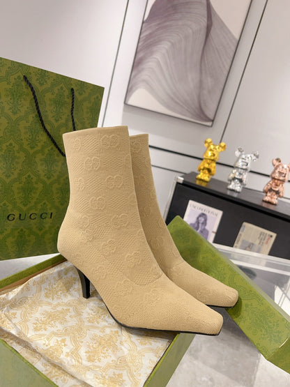 ANKLE BOOTS IN BEIGE KNITTED FABRIC
