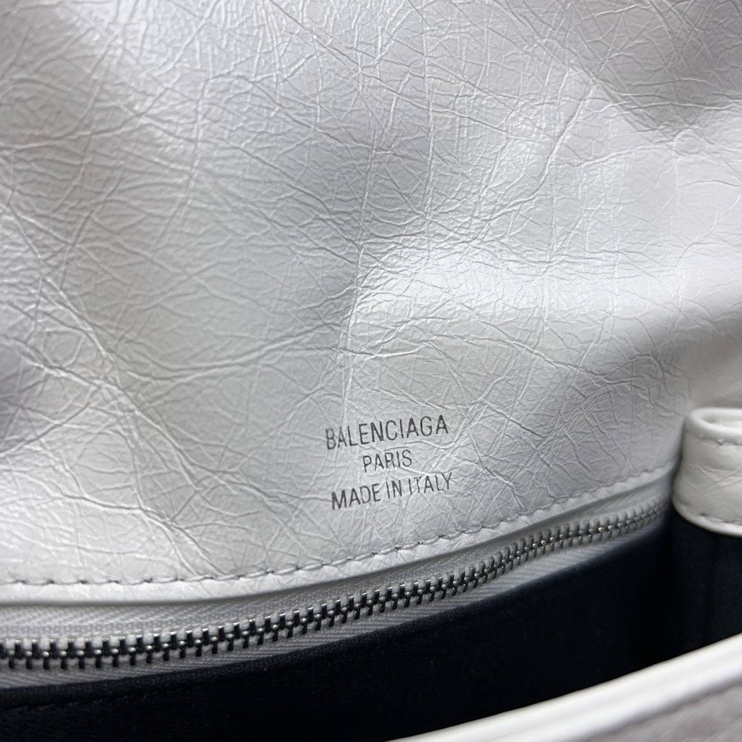 BB SOFT FLAP BAG 24 IN WHITE PEACH CALFSKIN SILVER HARDWARE