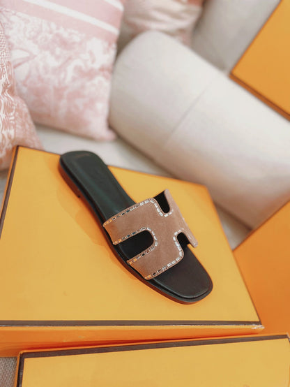 0ran Sandal Calfskin Rhinestone Brown