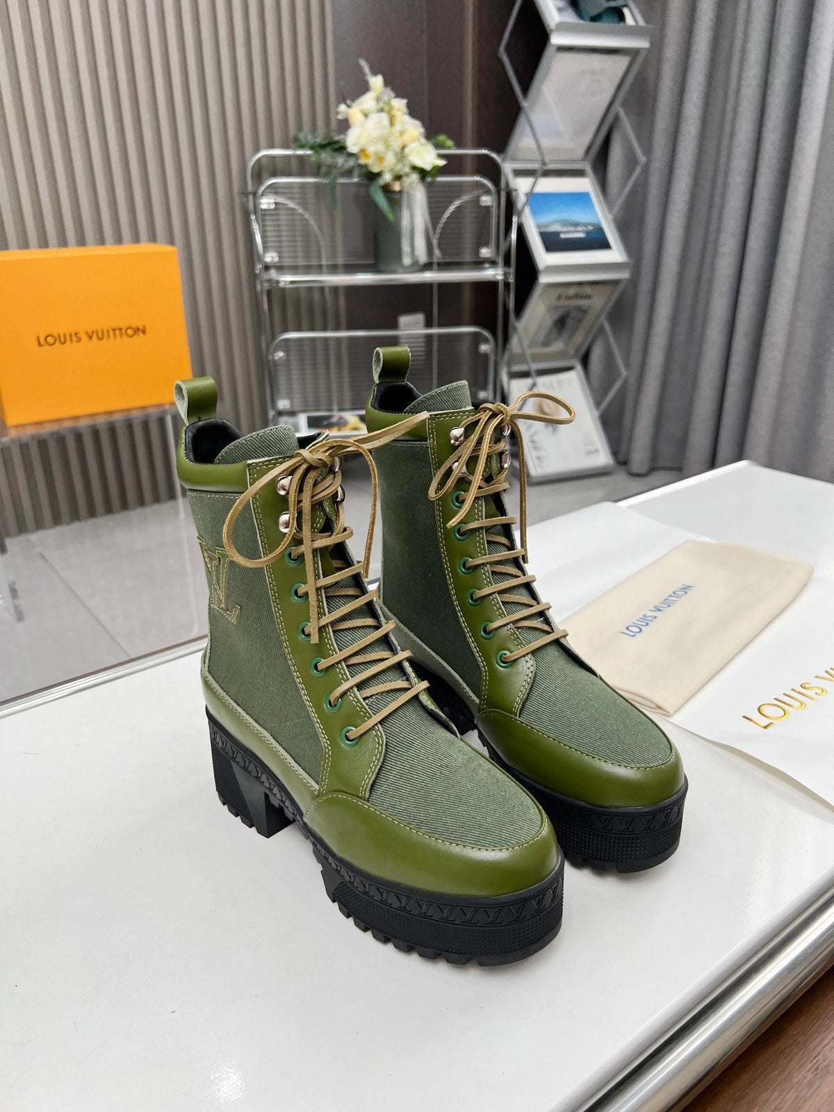 LAUREATE PLATFORM DESERT BOOT IN DARK OLIVE GREEN JACQUARD AND CALFSKIN