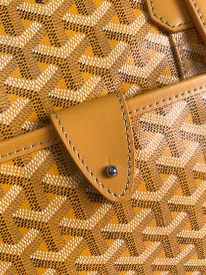 AMBASSADE DOCUMENT CASE 35 IN YELLOW GOYARDINE CANVAS