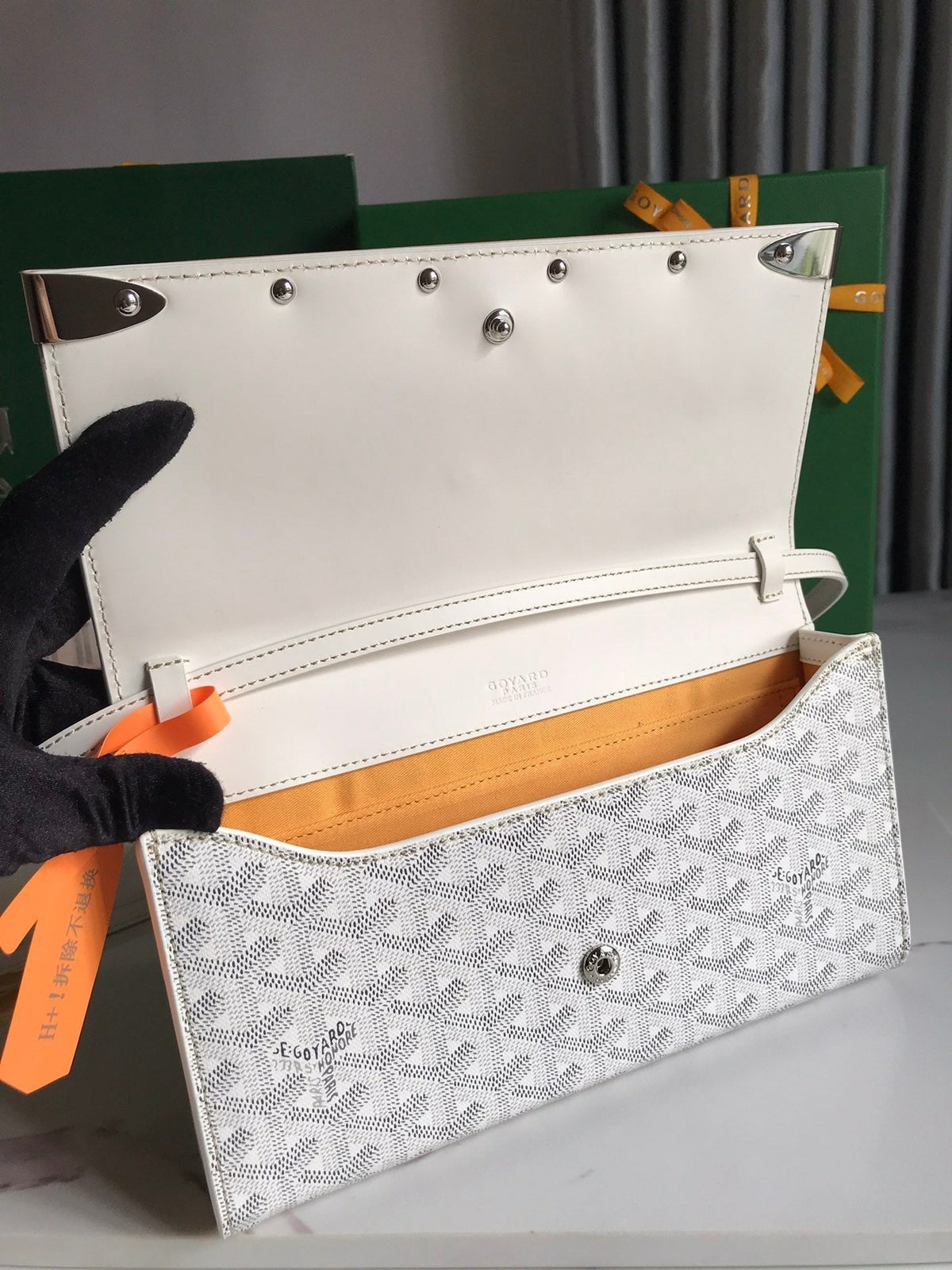 MONTE-CARLO PM CLUTCH 25 IN WHITE GOYARDINE CANVAS