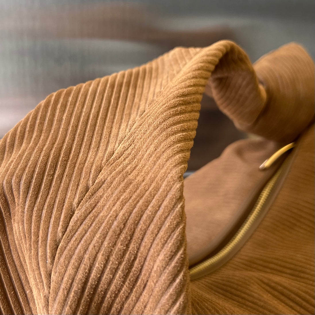 MINI JODIE 36 CM IN RUSSET BROWN CORDUROY