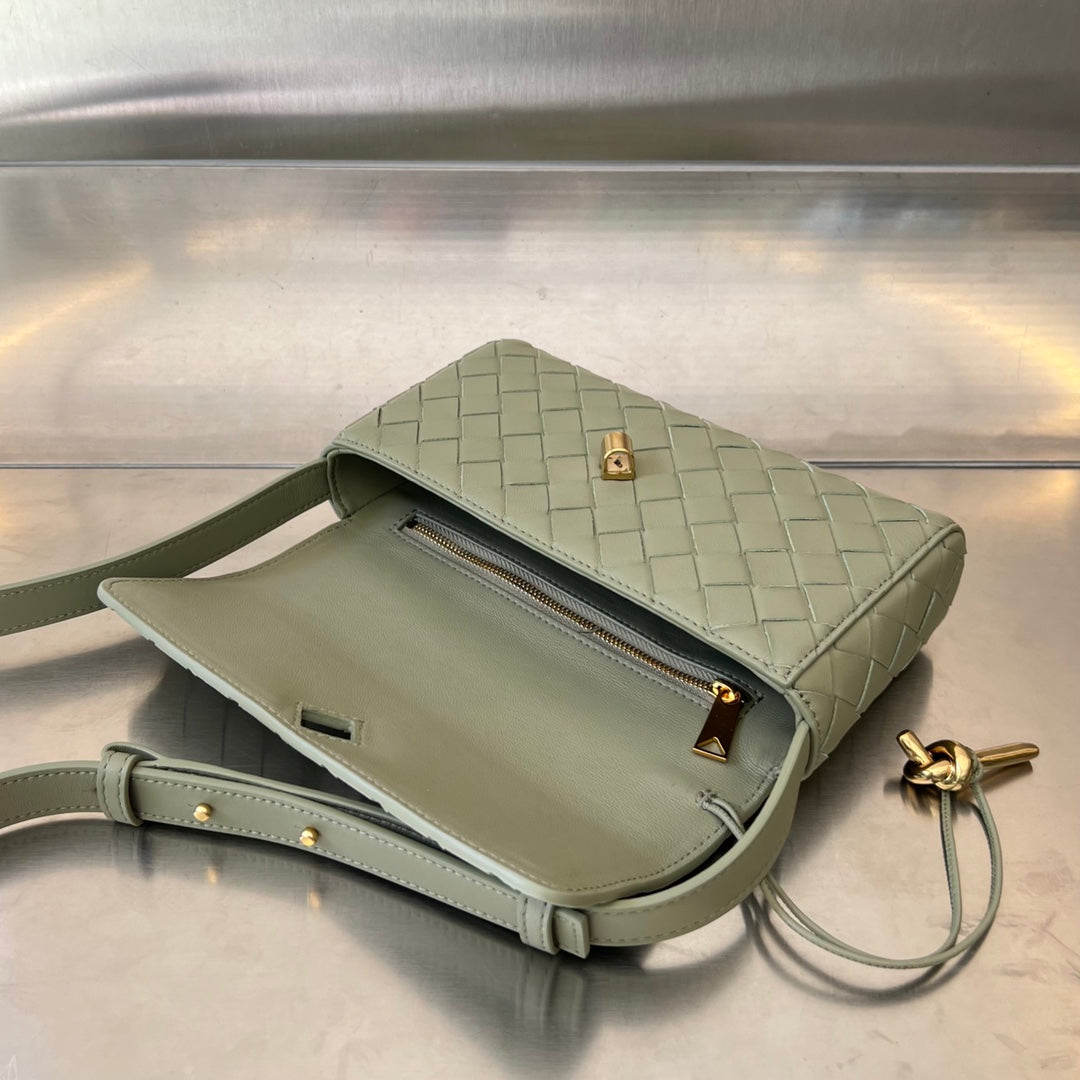 ANDIAMO 21 IN GRAY OLIVE LAMBSKIN