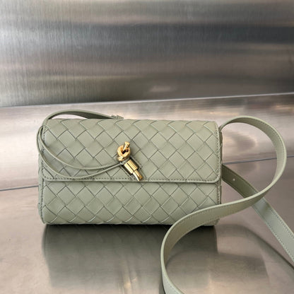 ANDIAMO 21 IN GRAY OLIVE LAMBSKIN