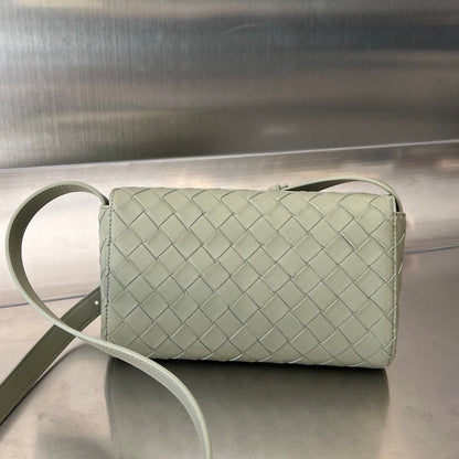 ANDIAMO 21 IN GRAY OLIVE LAMBSKIN