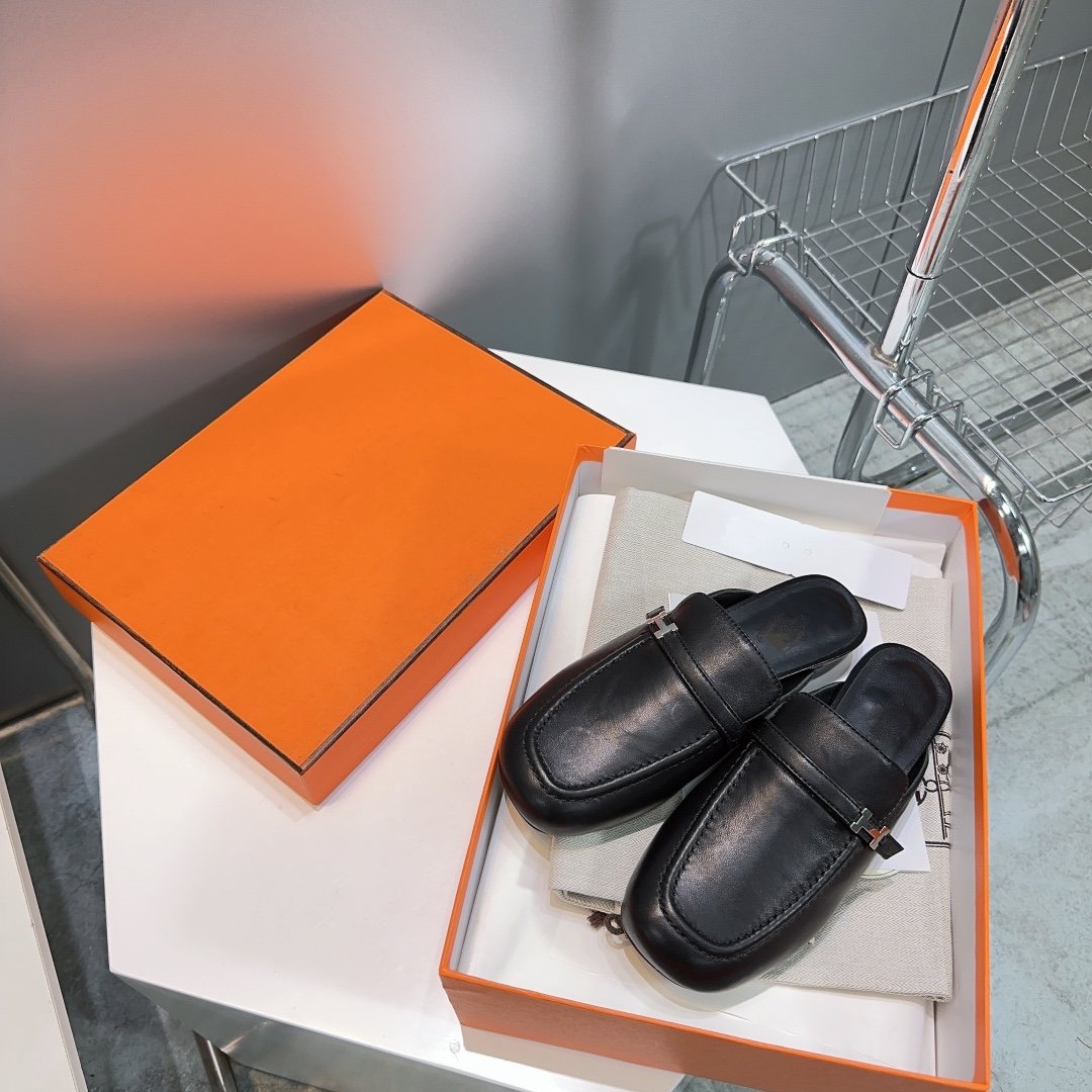 Lena Mule Black Leather
