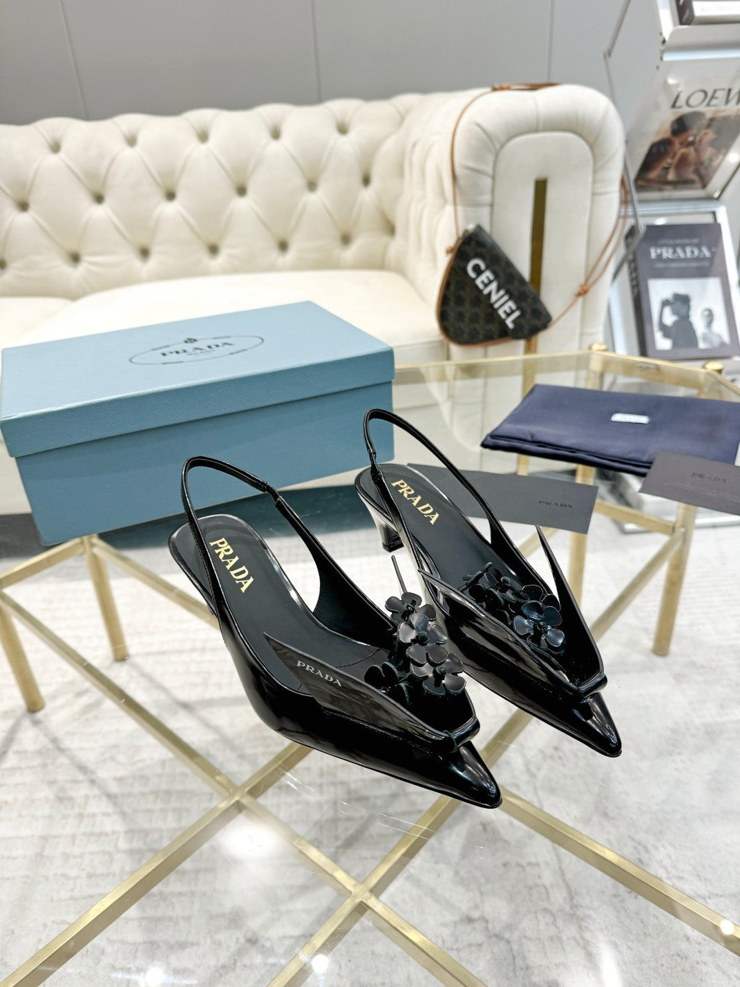 MEDIUM HEEL SLINGBACK ATTACHED CREATIVE FLOWERS IN BLACK PATENT CALFSKIN