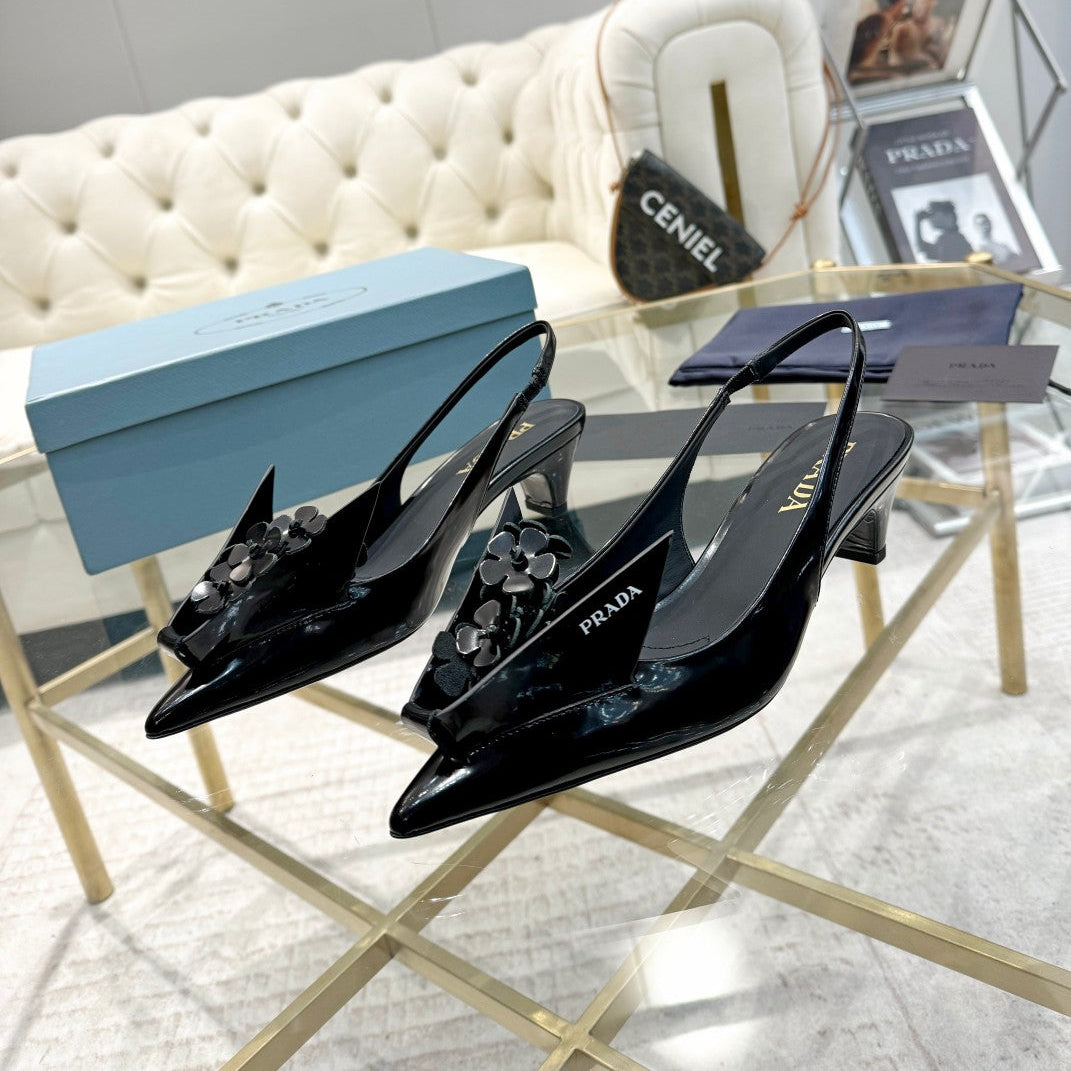 MEDIUM HEEL SLINGBACK ATTACHED CREATIVE FLOWERS IN BLACK PATENT CALFSKIN