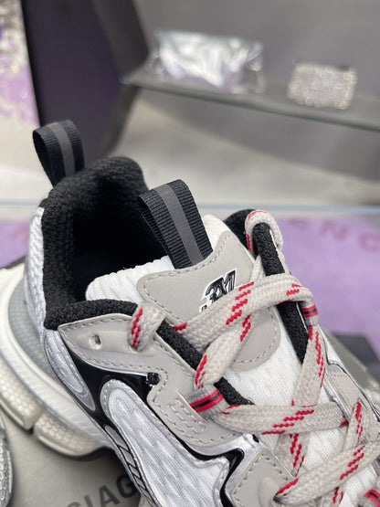 3XL SNEAKER IN GRAY MIX WHITE MESH AND POLYURETHANE