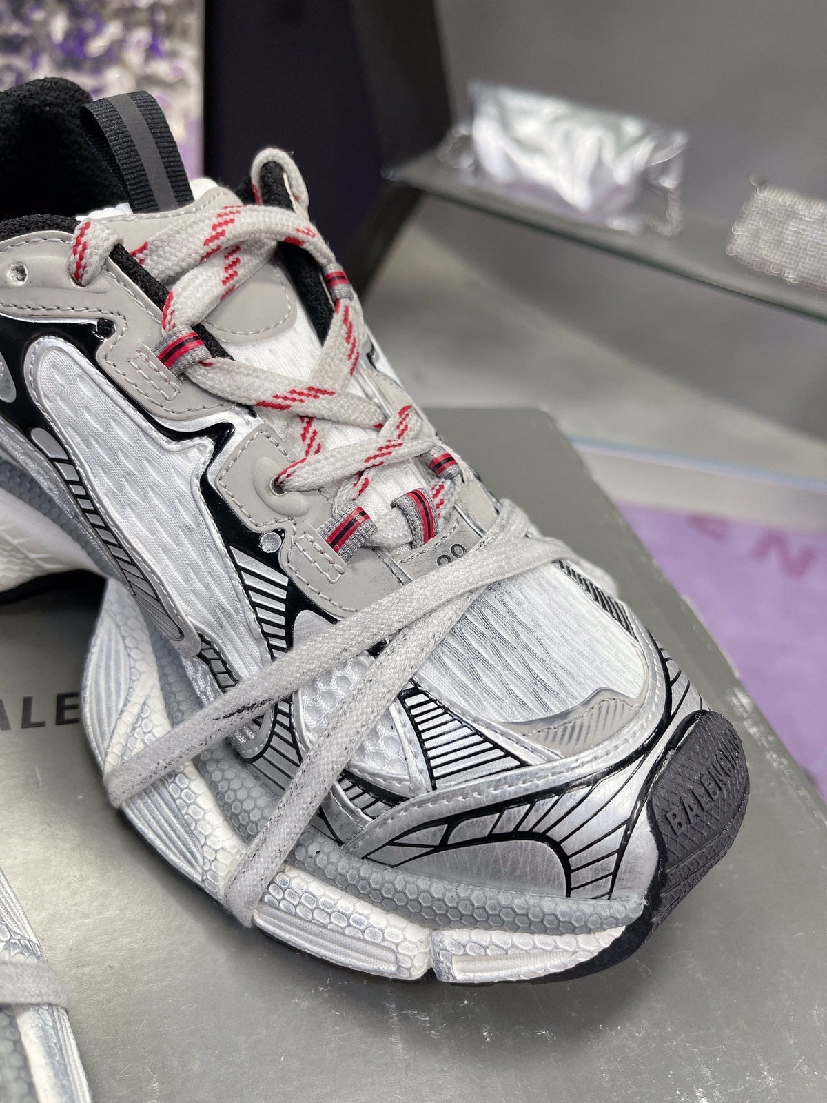 3XL SNEAKER IN GRAY MIX WHITE MESH AND POLYURETHANE