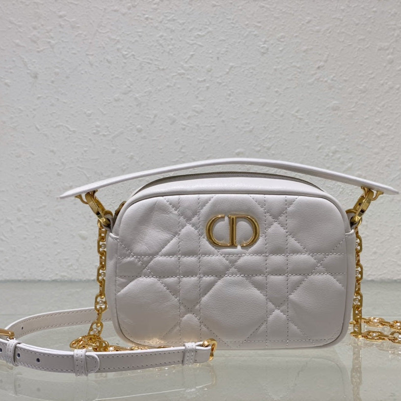 CARO BOX BAG 19 IN WHITE QUILTED MACROCANNAGE CALFSKIN