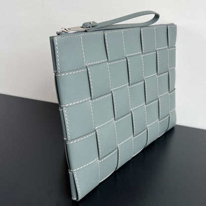 LARGE CASSETTE POUCH 35 IN GUNSMOKE CALFSKIN